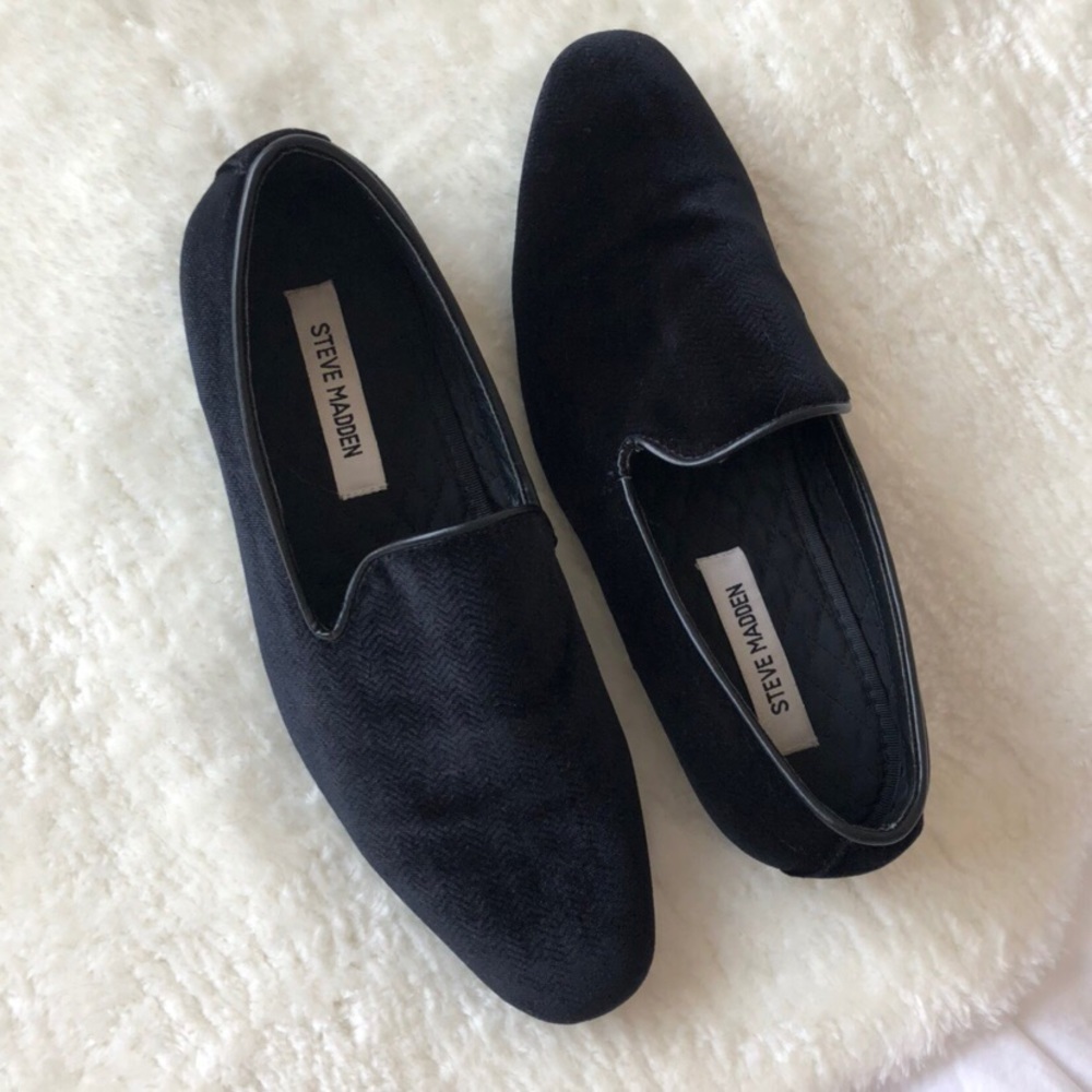 Steve Madden Black Velvet Loafers